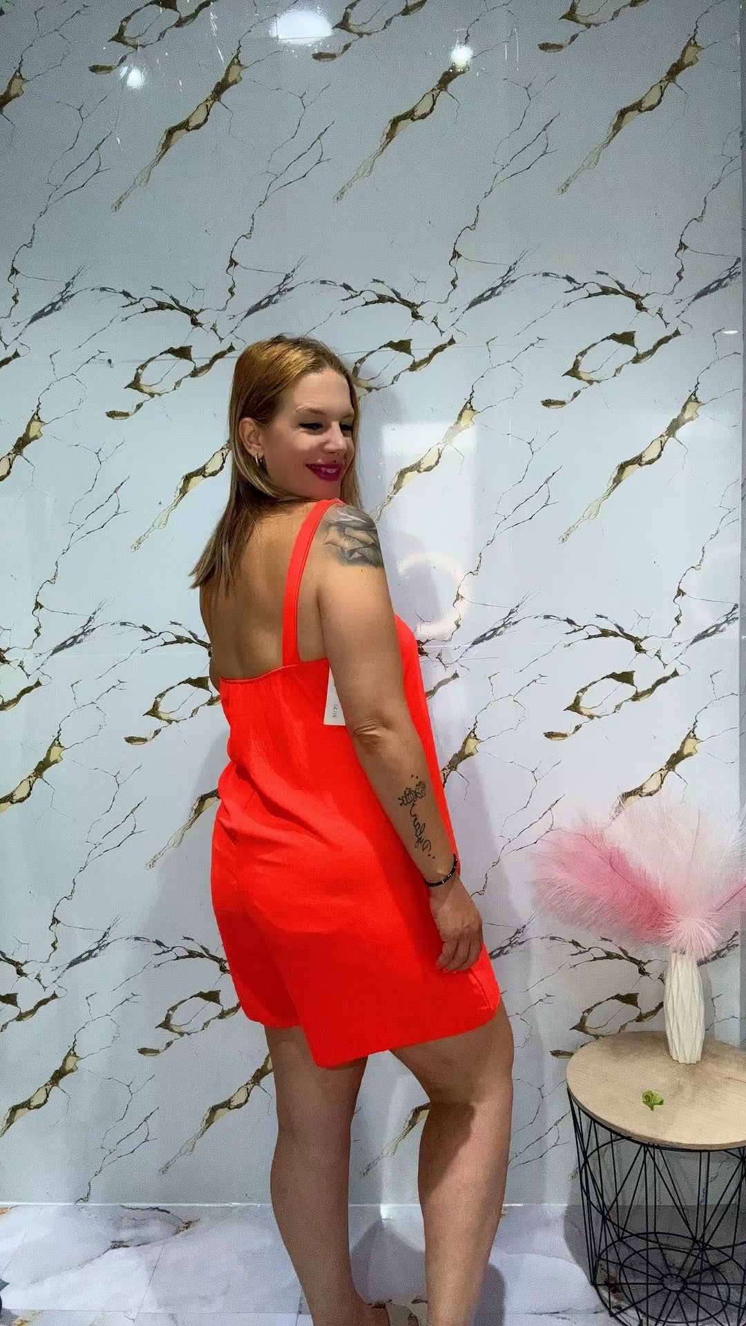 Mono liso corto