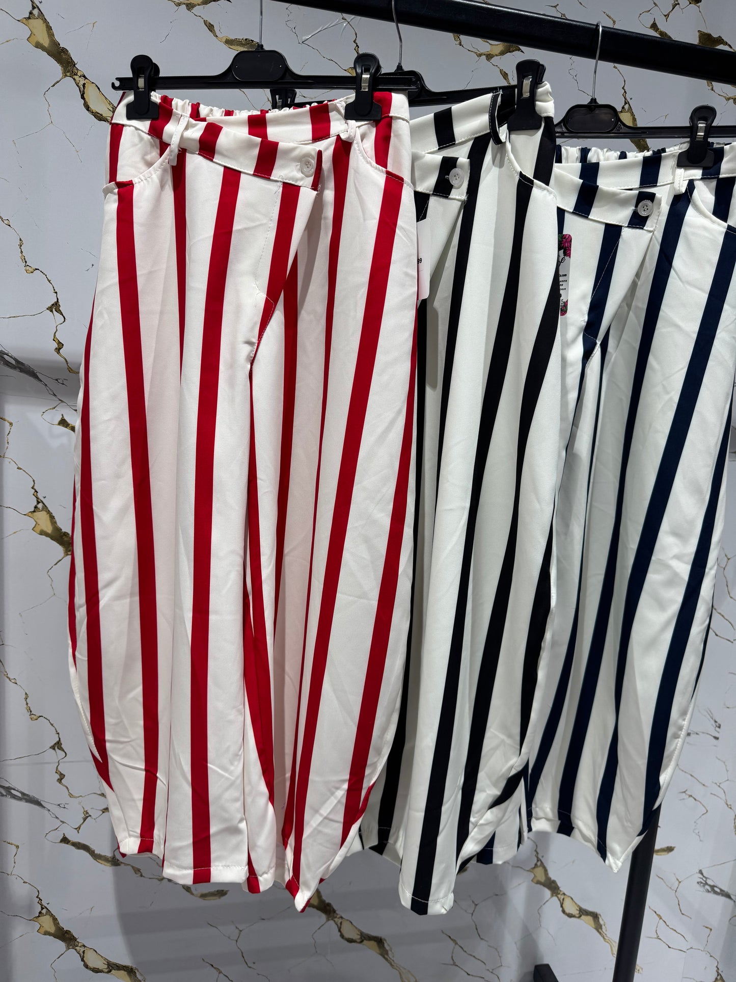 Pantalón líneas