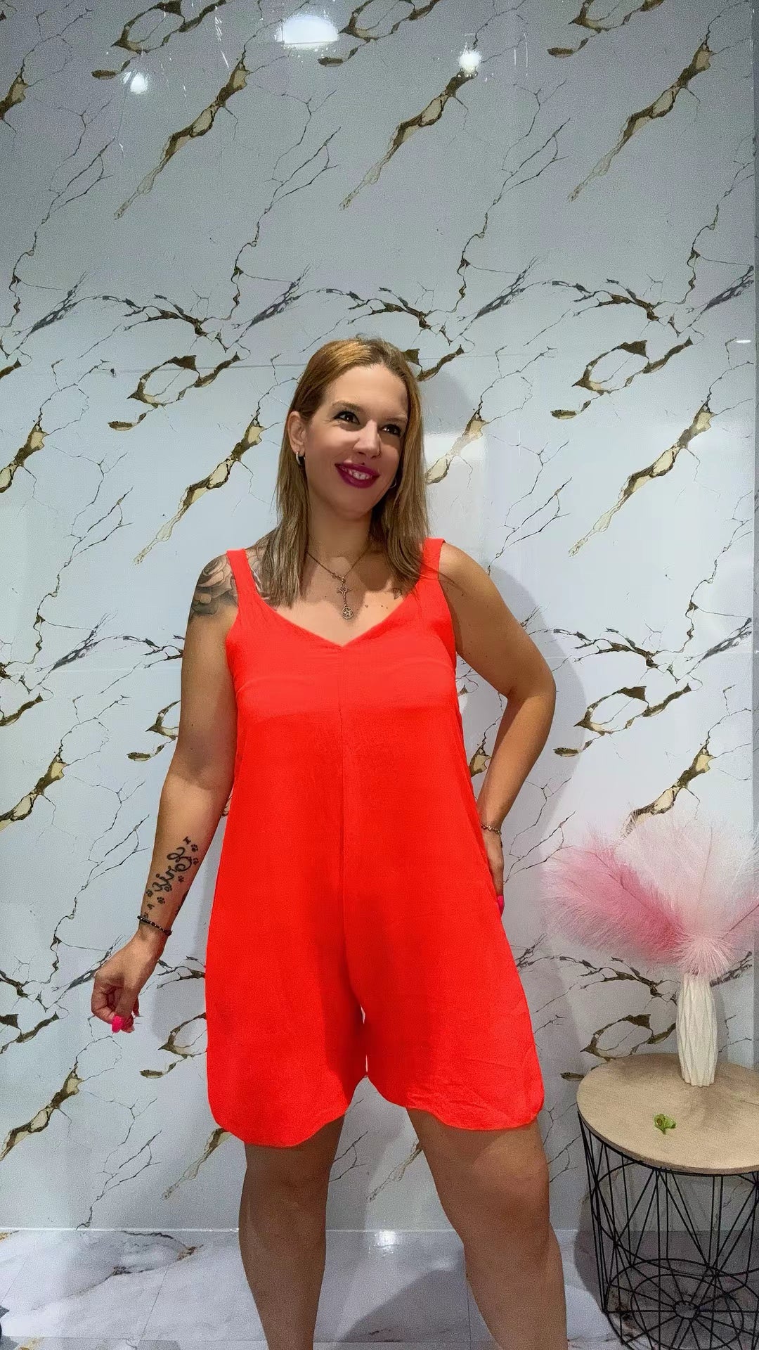 Mono liso corto