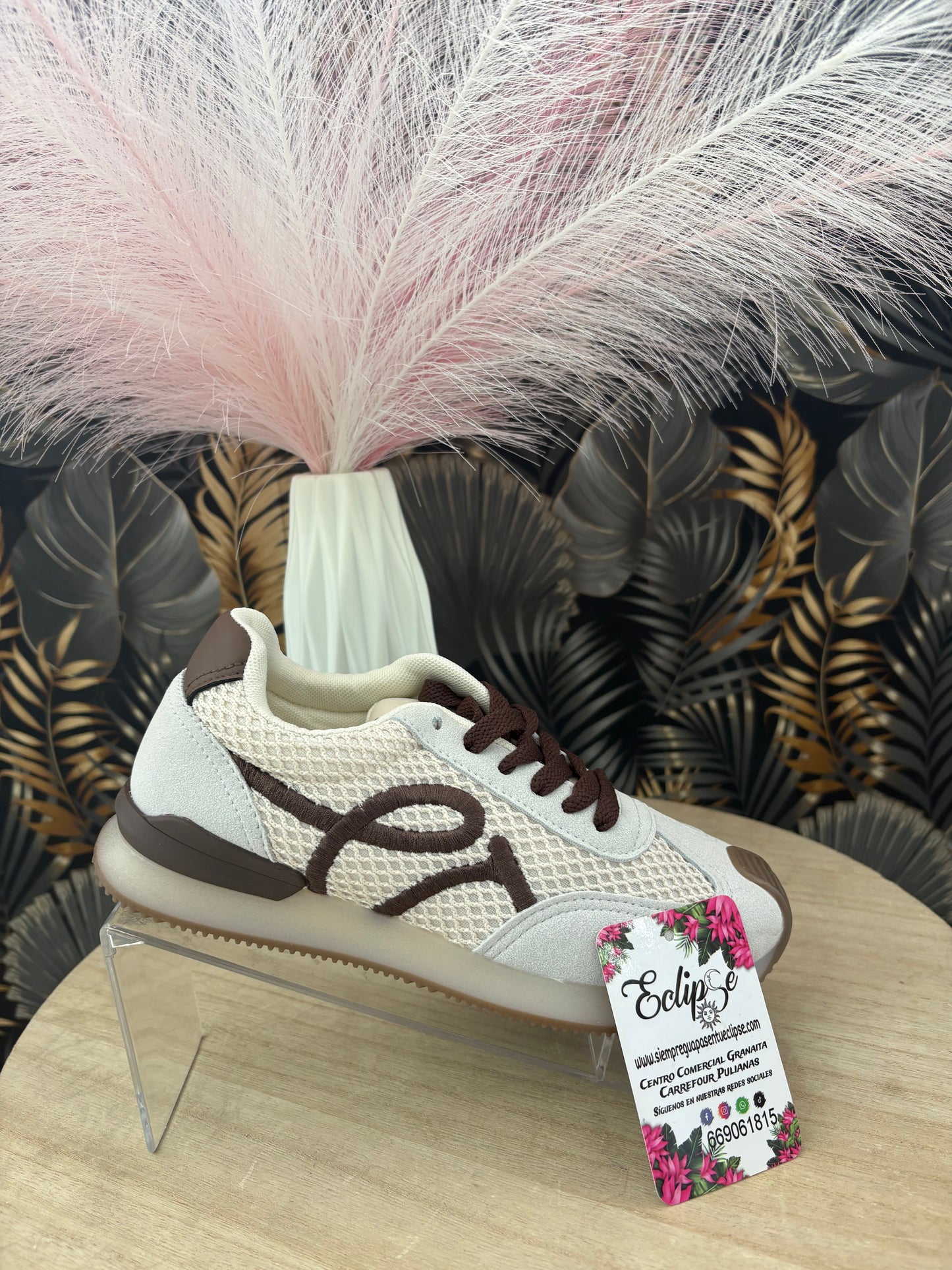 Deportiva chocolate