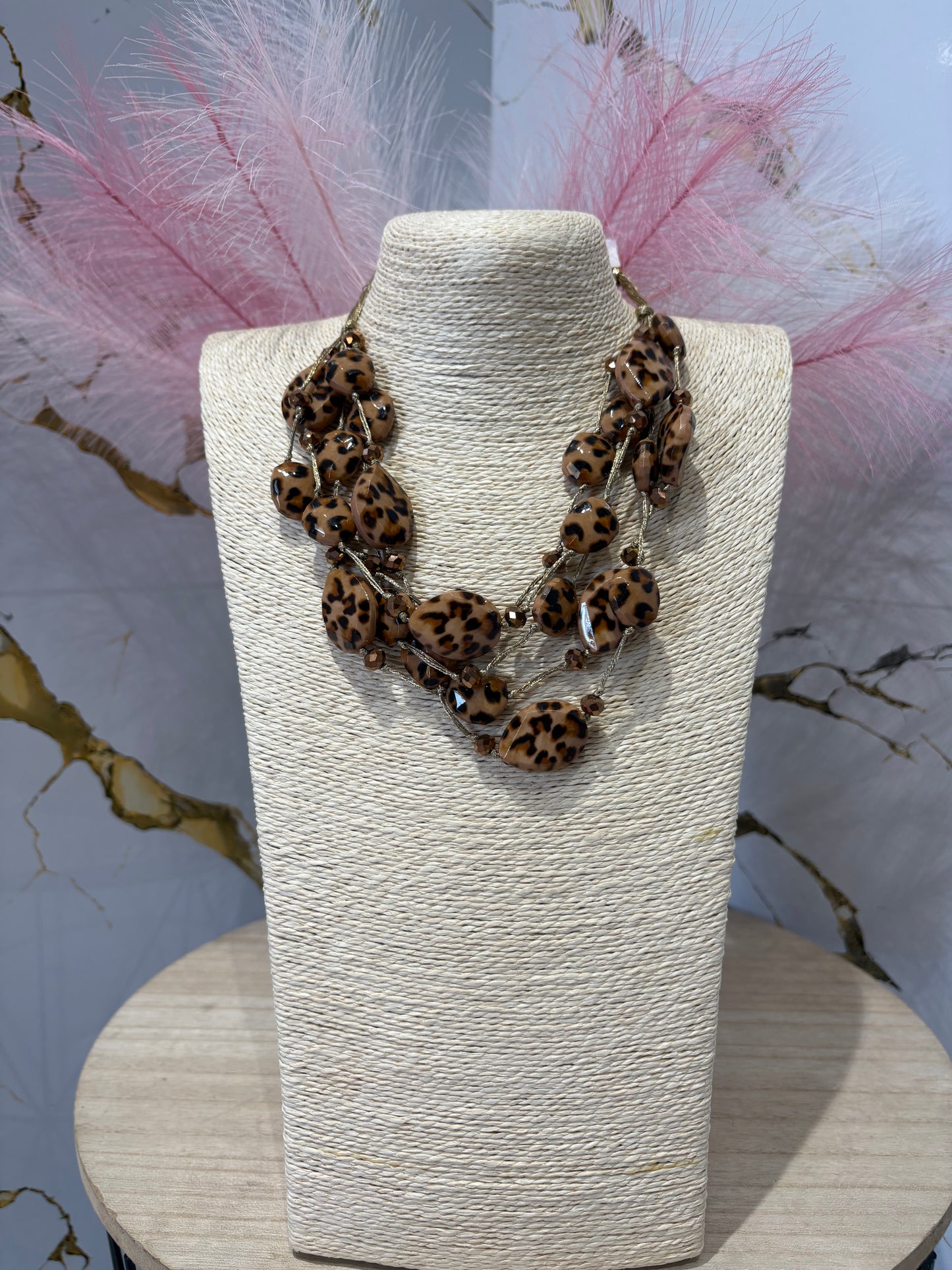 Collar Chic