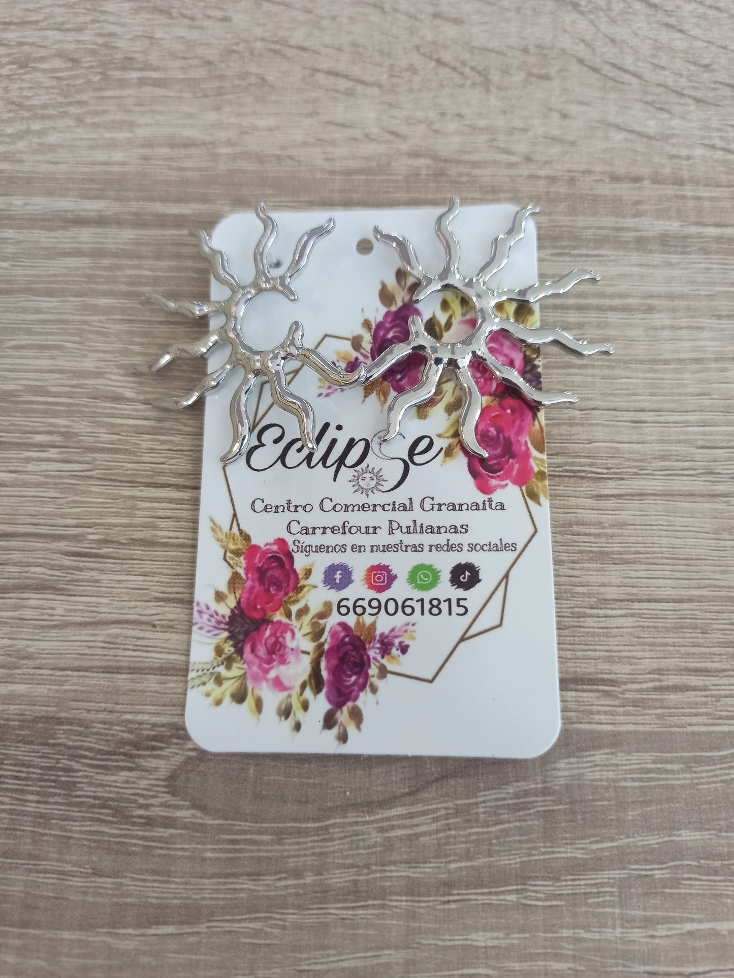 Pendientes sol plateado