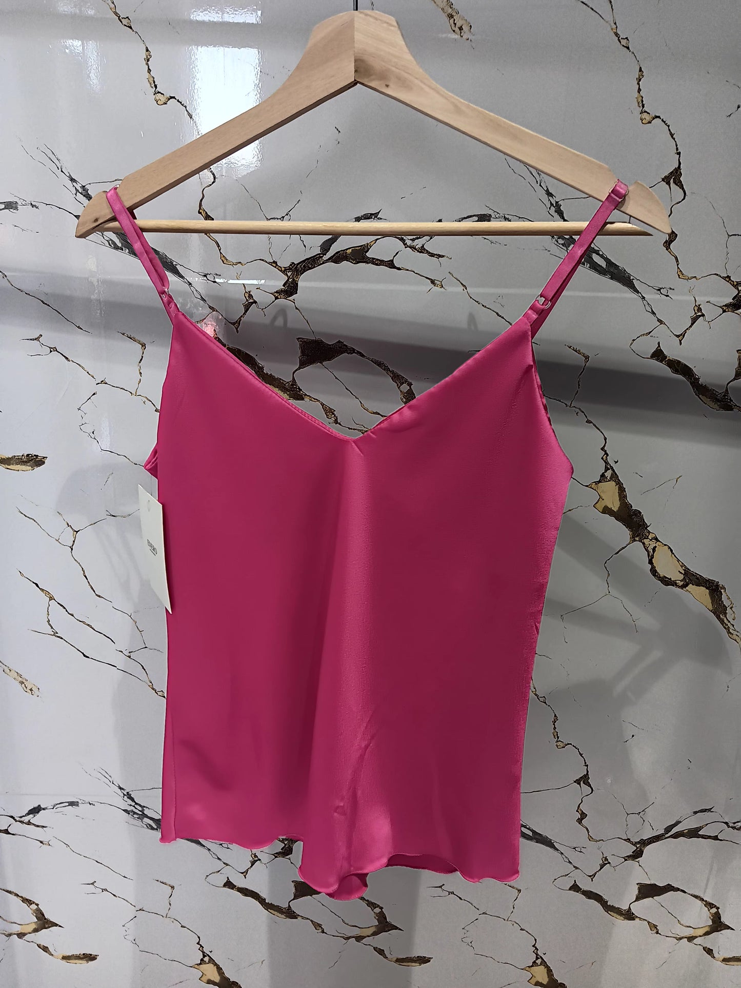 Camiseta tirantes rosa lisa