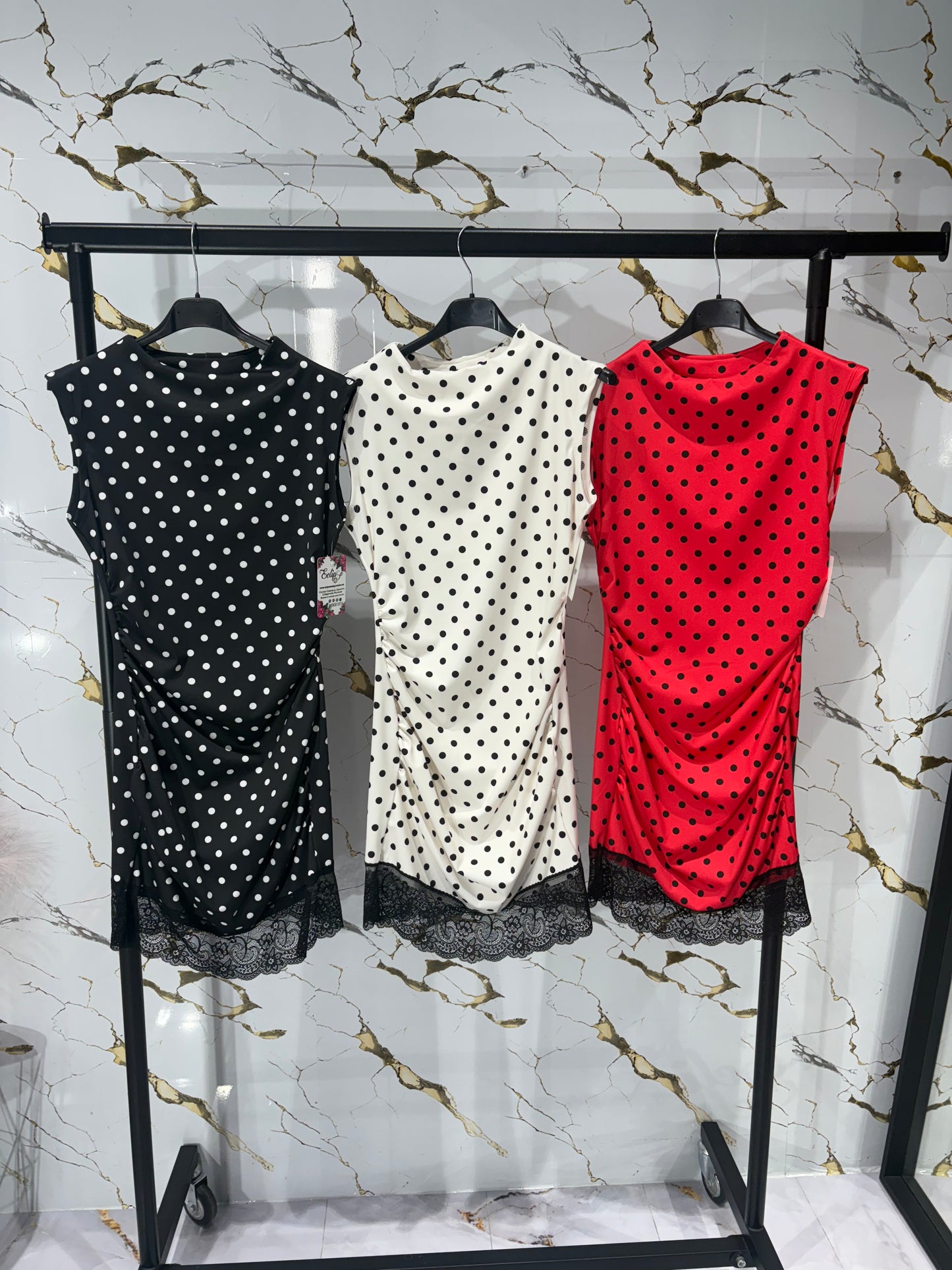 Vestido topitos corto