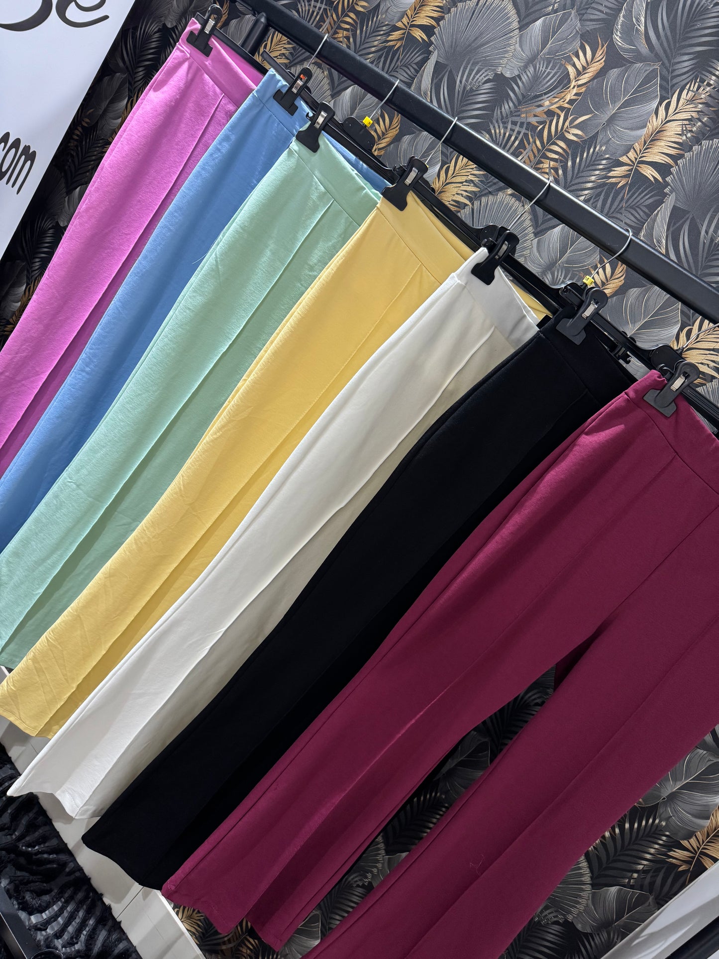 Pantalón amarillo