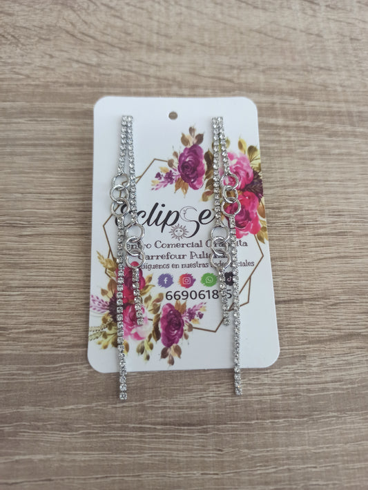 Pendientes plateados brillos