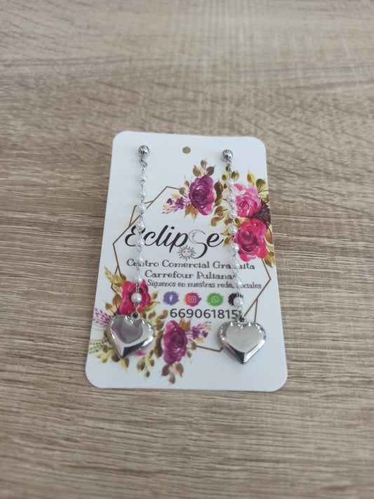 Pendientes corazones plateados