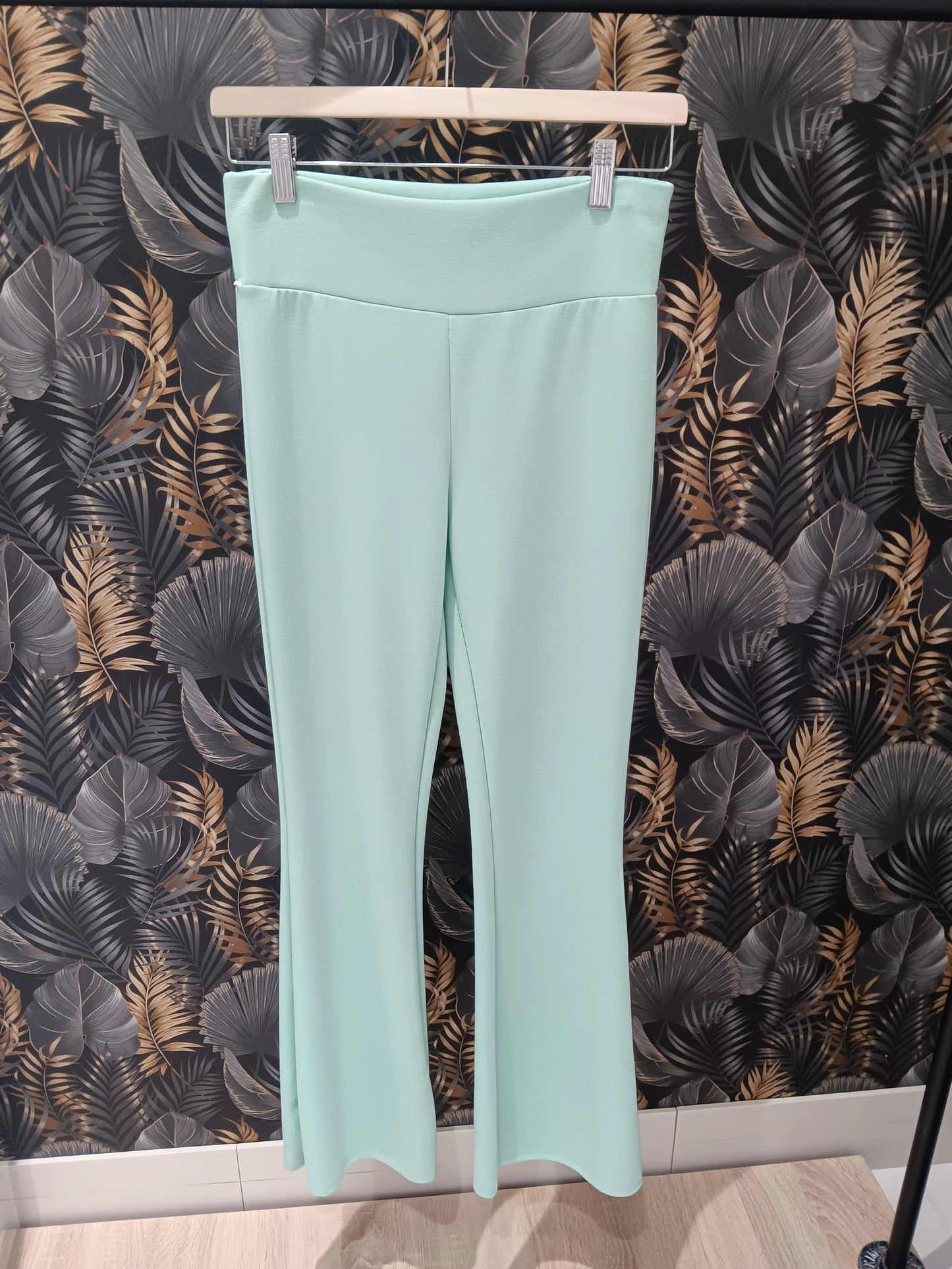 Pantalón verde chandal