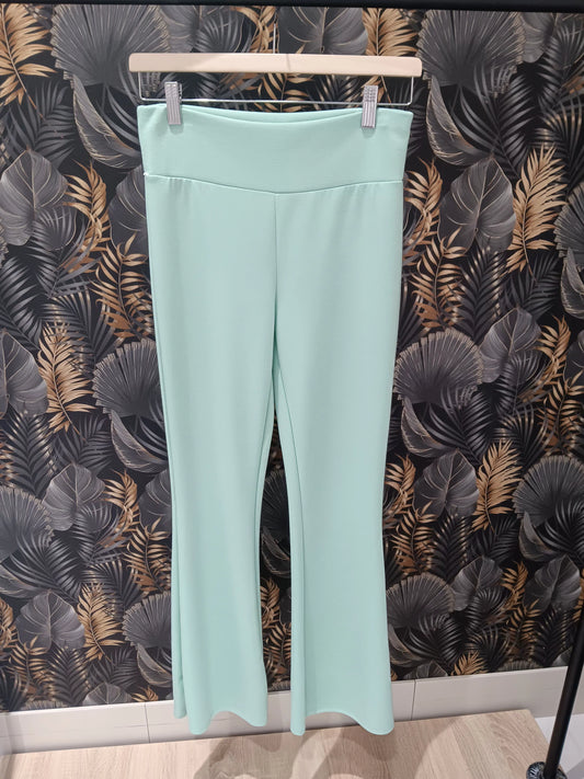 Pantalón verde chandal