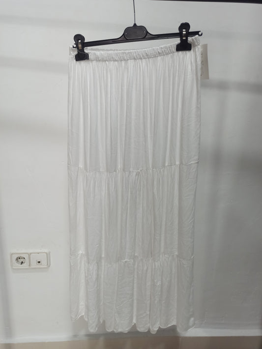 Falda blanca lisa