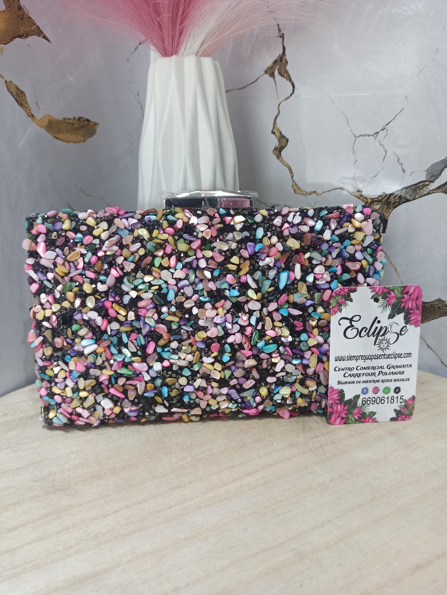 Bolso negro pedrería